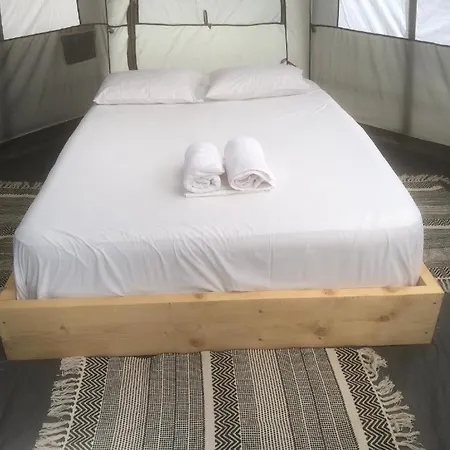 Barreira Beachfront Tents10